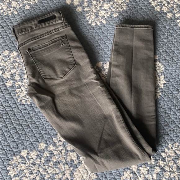 Articles of Society Mya Light Gray Skinny Jeans 23 - Picture 4 of 7